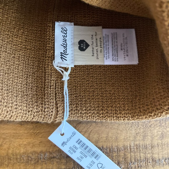 MADEWELL | (Re)sourced Cuffed Beanie - Picture 4 of 5